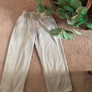 Nike Therma-fit Sweats